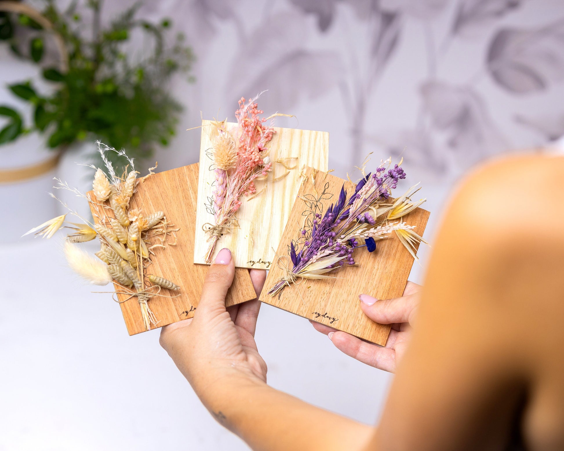 Grandma Everyone Wishes They Had Dried Flower Card, product photo 9