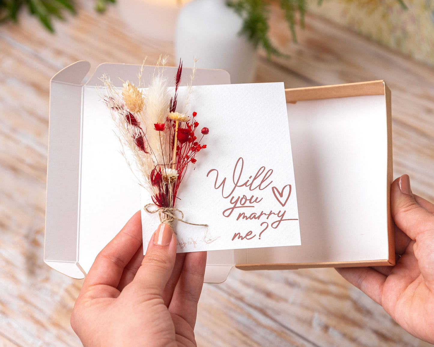 Miles Apart Under the Same Sky Dried Flower Card, product photo 10