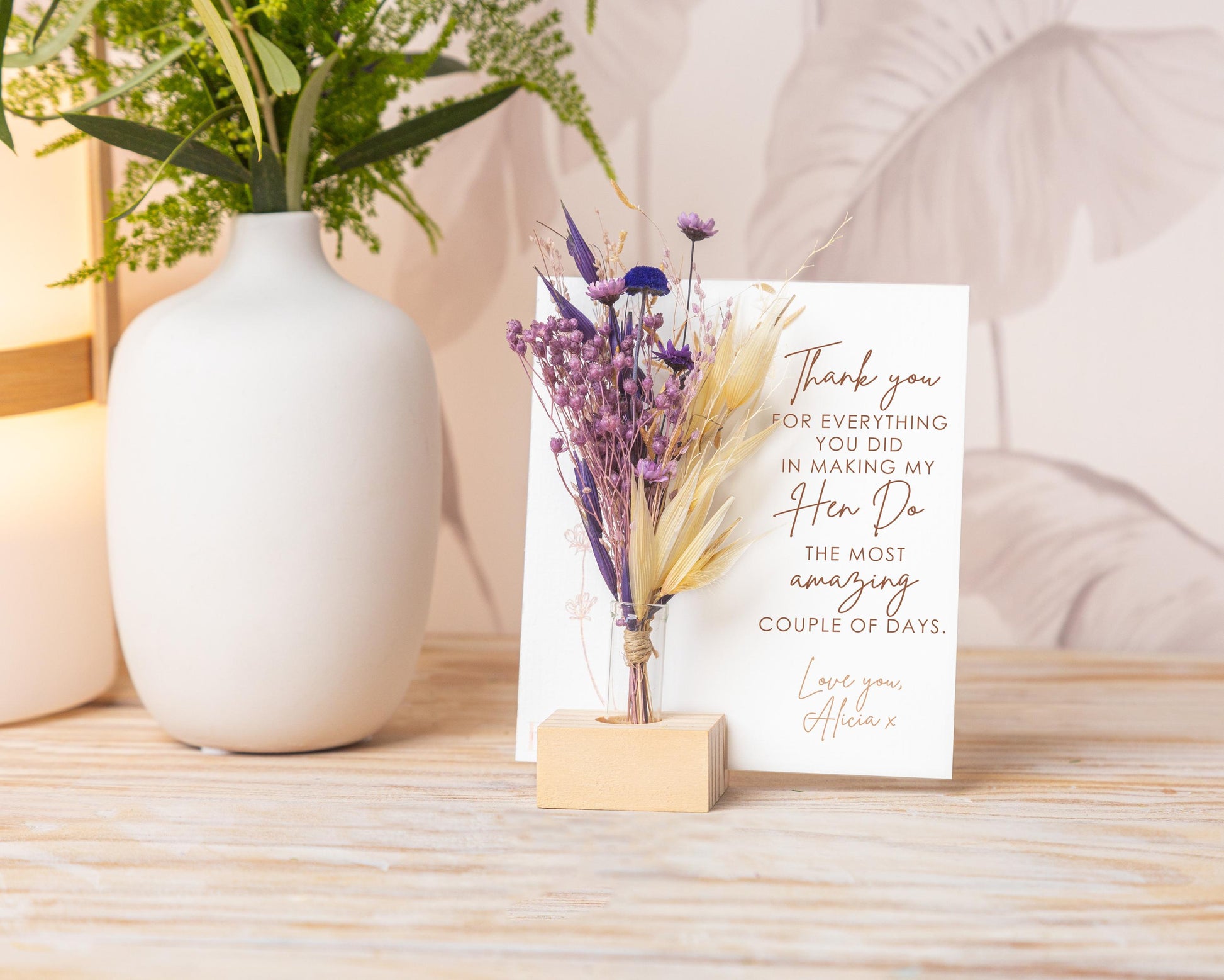 Hen Do Thank You Dried Flower Card, product photo 4