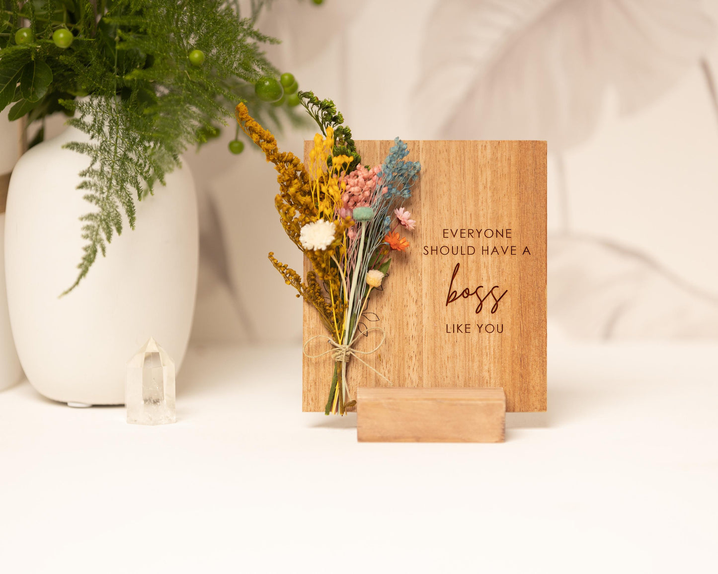 Everyone Should Have a Boss Like You Dried Flower Card, product photo 3