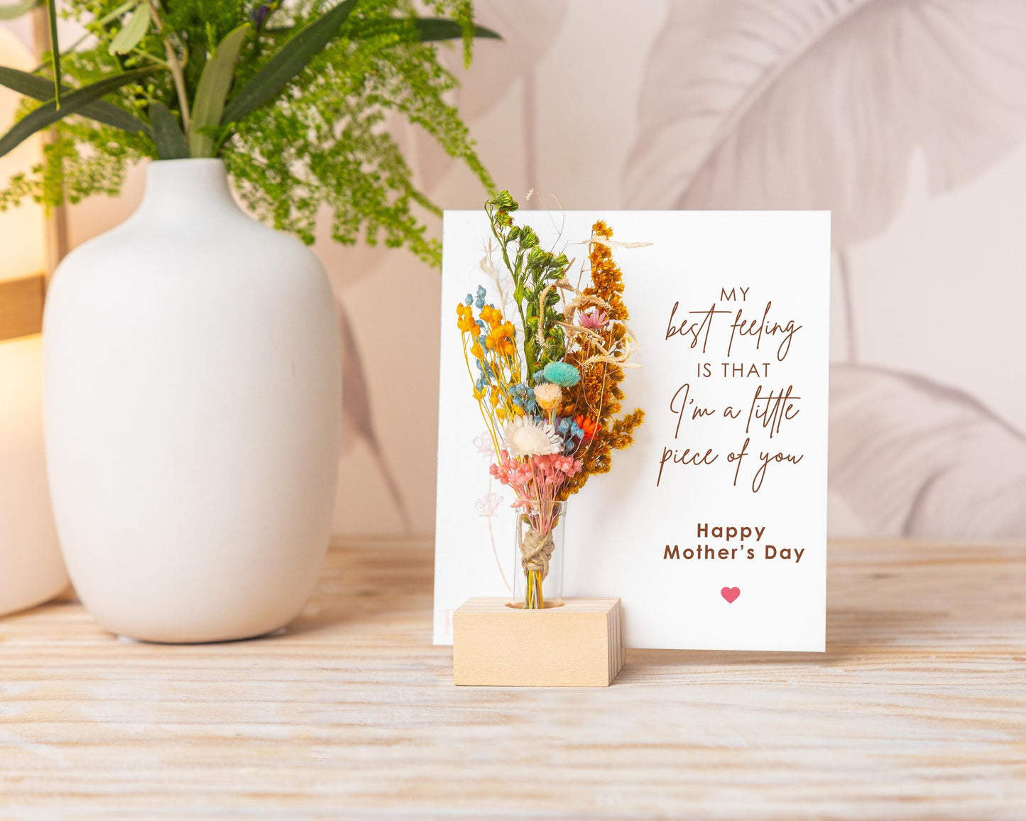 A Little Piece of You Mom Dried Flower Card, product photo 2