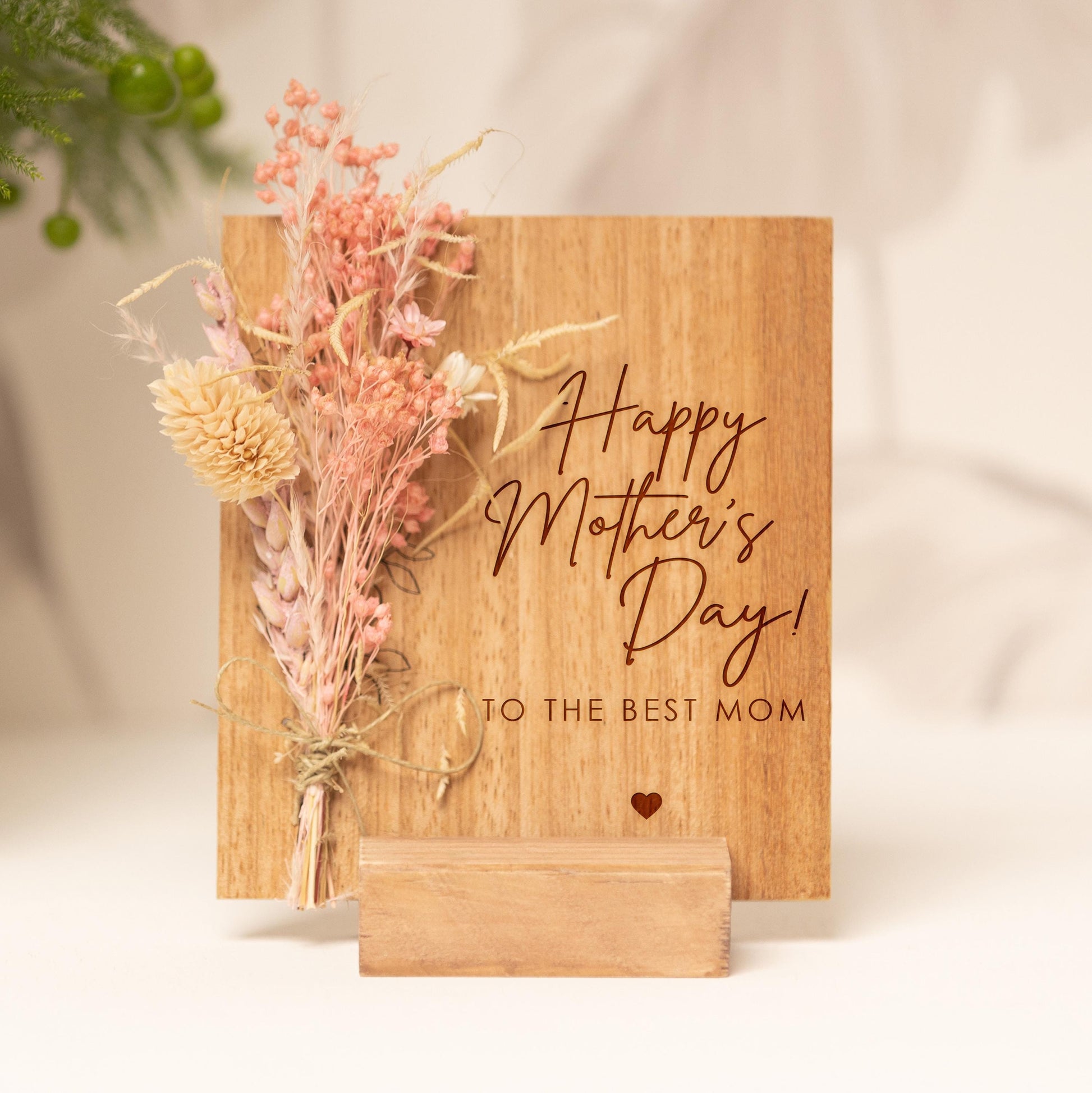 Personalized Mother’s Day Dried Flower Card, product photo 2