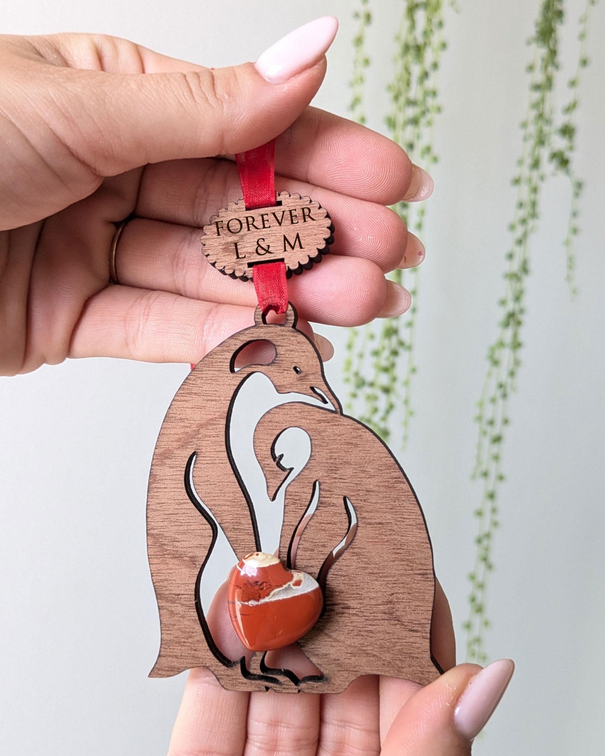 Penguin Couple Wooden Story Card With Crystal: product image 3